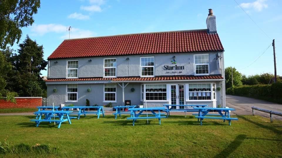 The Star Inn Weaverthorpe Bagian luar foto
